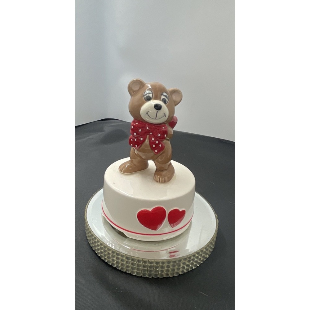 Barrett‎ Japan Valentine Love Teddy Bear Music Box VNTG/rare